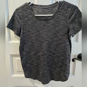 Lululemon short sleeve top